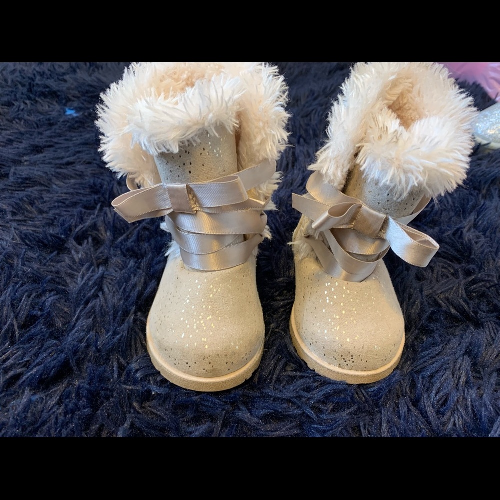 Faux Fur lined winter boots